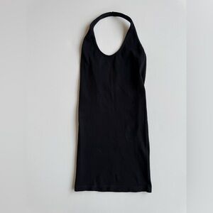✨Ribbed Black Mini Halter Dress✨
Size: S/M